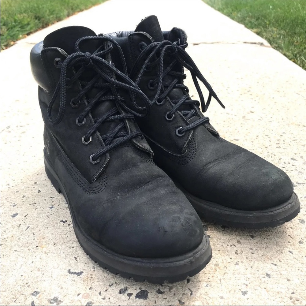 All Back Timberland Boots